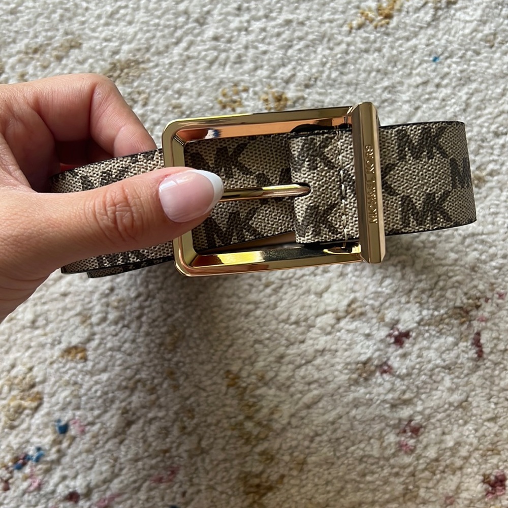 Michael Kors Women’s size Small belt